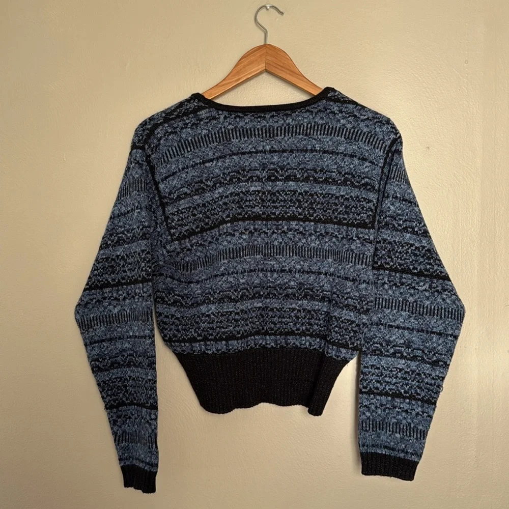 Vintage LizWear Blue and Black Patterned Women's Sweater medium cropped cardigan